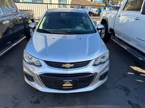 Used 2017 Chevrolet Sonic LT FWD image 2