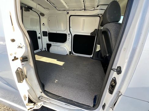 Used 2020 Nissan NV200 SV image 11