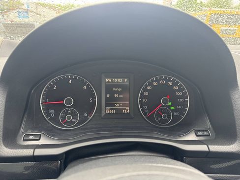 Used 2010 Volkswagen Jetta TDI FWD image 31