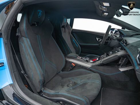 Used 2018 Lamborghini Huracan Performante image 8