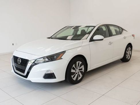 Used 2022 Nissan Altima 2.5 S FWD image 6