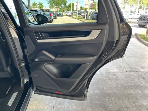 Used 2024 Porsche Cayenne Coupe w/ Premium Package Plus image 21