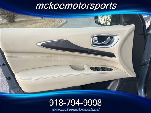 Used 2017 INFINITI QX60 AWD w/ Premium Plus Package image 11
