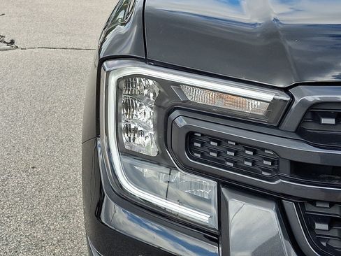 Certified 2024 Ford Ranger XLT w/ Technology Package AWD/4WD image 8