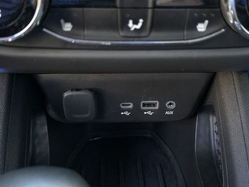 Used 2023 Chevrolet TrailBlazer ACTIV w/ Convenience Package image 17