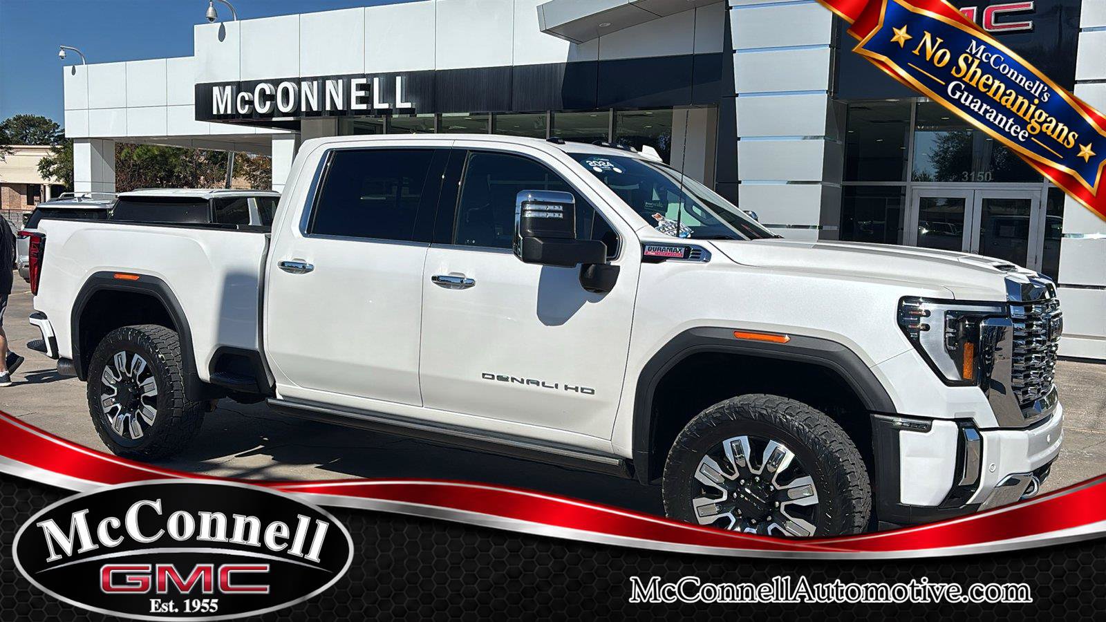 Used 2024 GMC Sierra 2500 Denali w/ Denali Reserve Package AWD/4WD image 1
