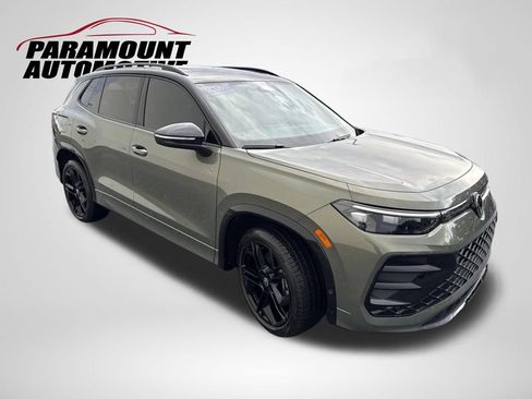 Certified 2026 Volkswagen Tiguan SE R-Line AWD/4WD image 3