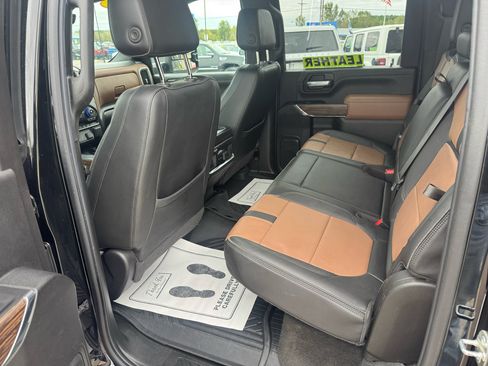 Used 2022 Chevrolet Silverado 3500 High Country w/ Z71 Off-Road Package image 9