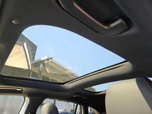 Used 2026 Mercedes-Benz GLA 250 image 16