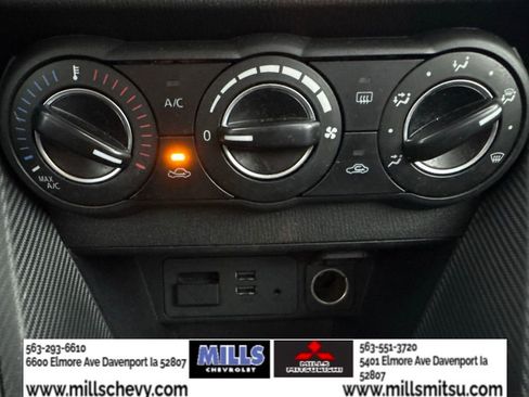 Used 2019 Toyota Yaris LE image 22