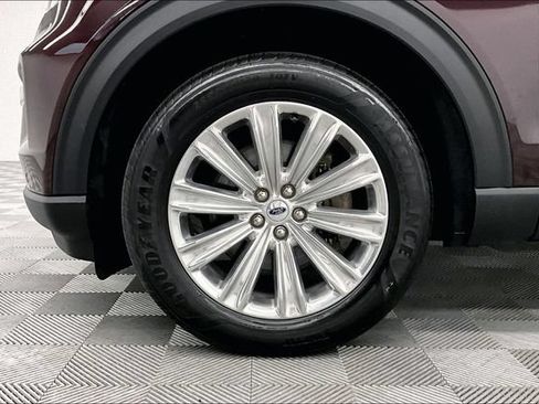 Used 2023 Ford Explorer Limited AWD/4WD image 10