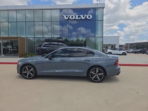 Used 2024 Volvo S60 B5 Plus w/ Climate Package FWD image 8