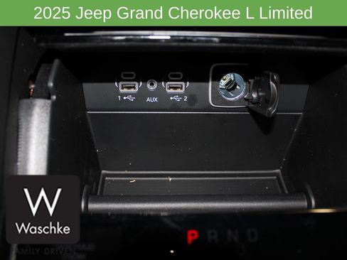 New 2025 Jeep Grand Cherokee L Limited w/ Trailer Tow Package image 34