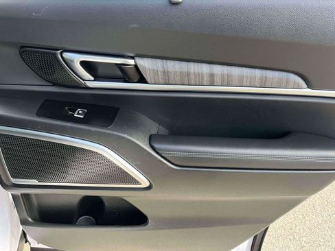 Used 2024 Kia Telluride SX image 9