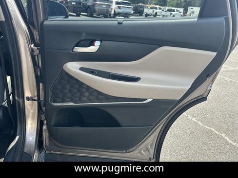 Used 2019 Hyundai Santa Fe SEL FWD image 16