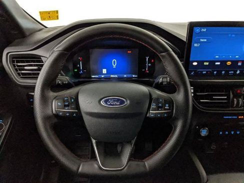 Certified 2025 Ford Escape ST-Line w/ Tech Pack #1 AWD/4WD image 10