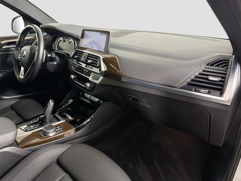 Used 2019 BMW X4 M40i w/ Driving Assistance Package image 30