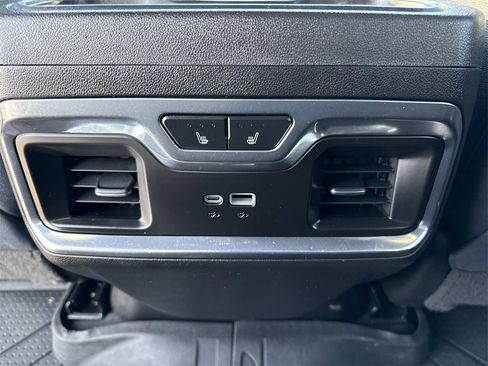 Used 2024 Chevrolet Silverado 2500 High Country w/ Technology Package image 22