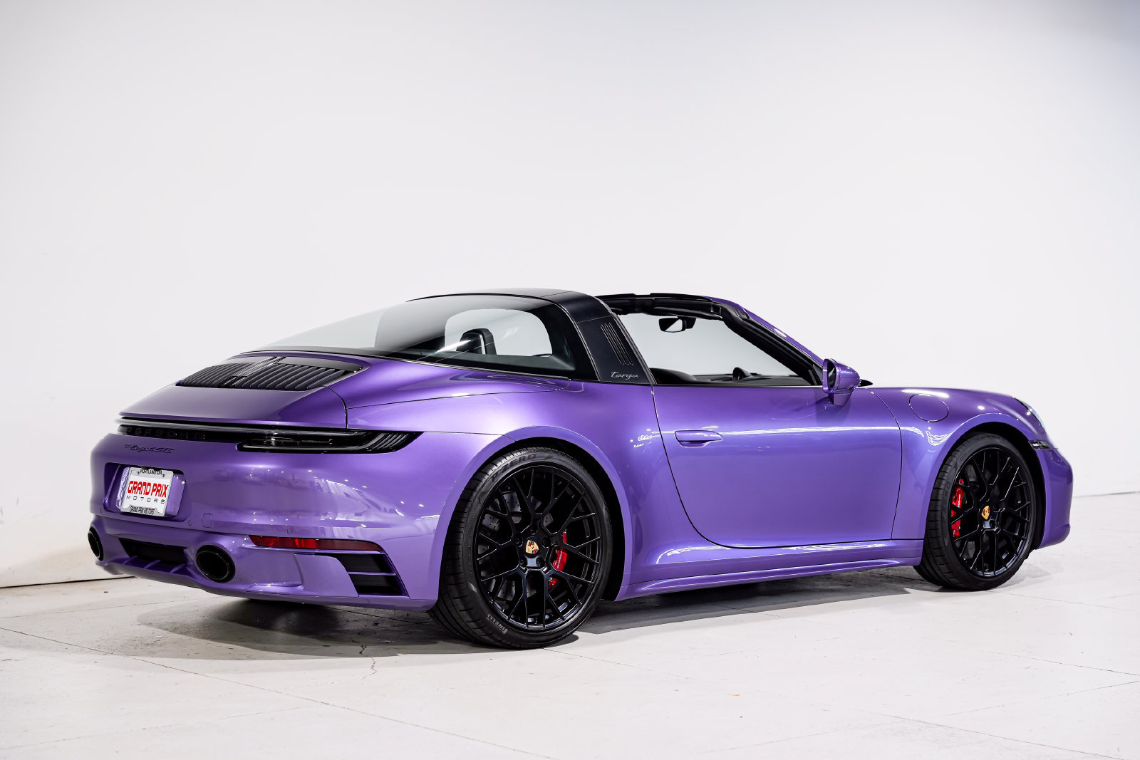 Used 2024 Porsche 911 Targa 4 GTS AWD/4WD image 4