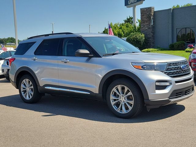 Used 2021 Ford Explorer XLT w/ Equipment Group 202A AWD/4WD image 7