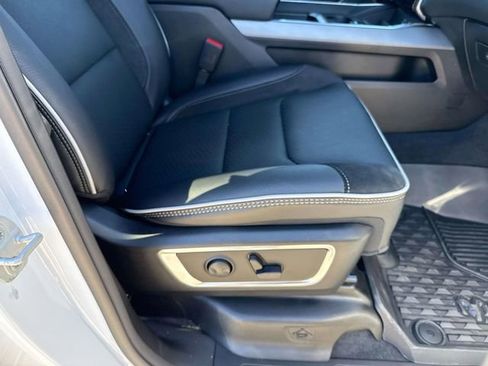 New 2026 RAM 1500 Laramie w/ Night Edition AWD/4WD image 28