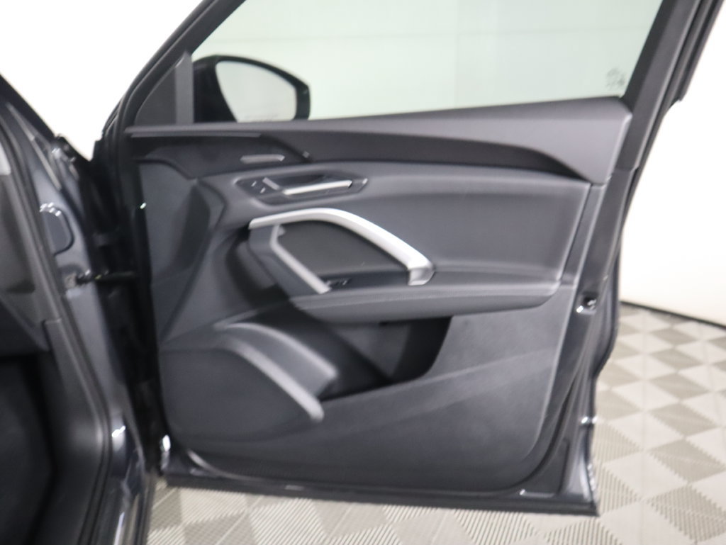 Used 2025 Audi Q5 Premium w/ Premium Plus AWD/4WD image 28