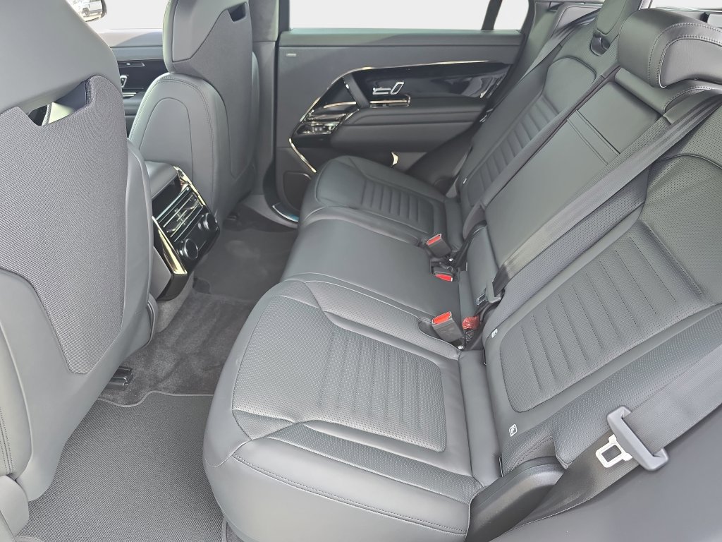 New 2026 Land Rover Range Rover Sport SV AWD/4WD image 15