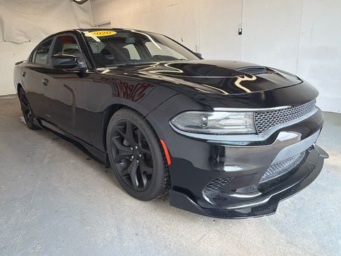 Used 2020 Dodge Charger Scat Pack RWD image 4