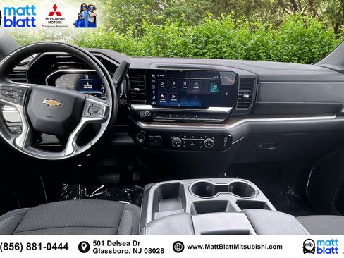 Used 2024 Chevrolet Silverado 3500 LT image 17