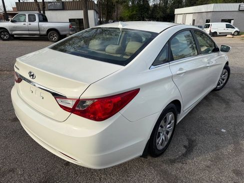 Used 2012 Hyundai Sonata GLS FWD image 5