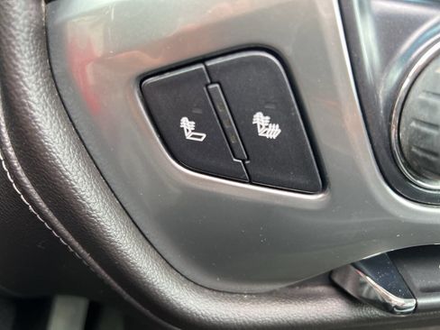 Used 2014 Chevrolet Silverado 1500 LTZ Z71 image 32