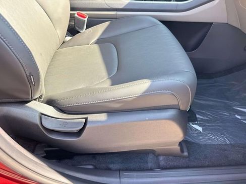 New 2026 Kia Carnival FWD image 15