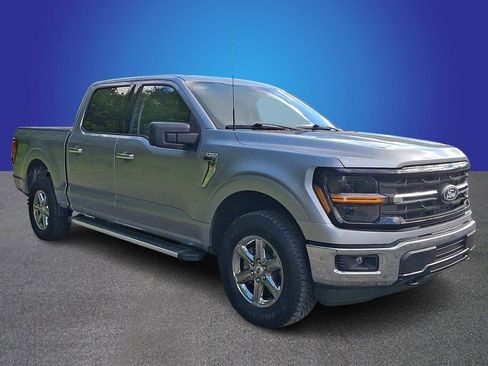 Used 2025 Ford F150 XLT w/ Equipment Group 301A Standard AWD/4WD image 3
