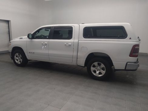 Used 2022 RAM 1500 Big Horn AWD/4WD image 3
