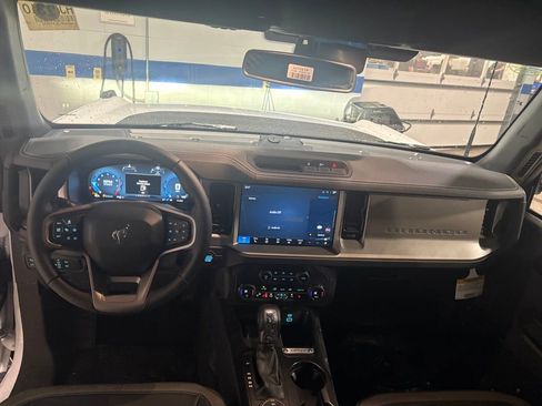 New 2025 Ford Bronco Outer Banks image 15