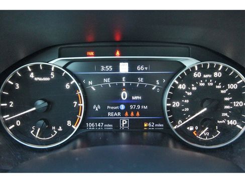 Used 2023 Nissan Altima 2.5 SV w/ SV Premium Package image 14