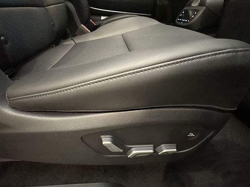 New 2026 Hyundai Ioniq 9 Limited image 17