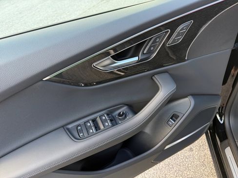 New 2026 Audi Q8 Premium Plus image 32