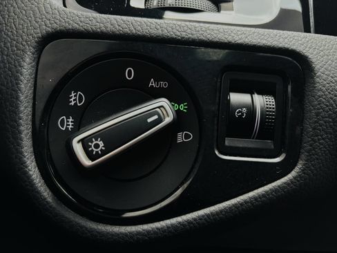 Used 2021 Volkswagen GTI Autobahn FWD image 41