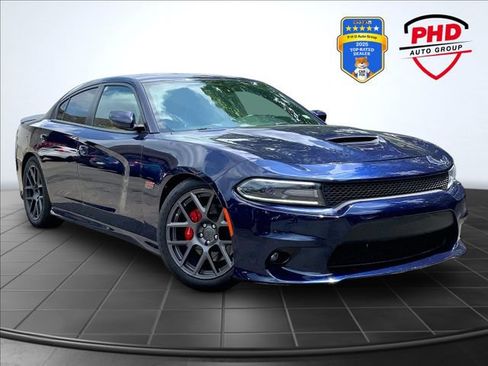 Used 2017 Dodge Charger R/T Scat Pack RWD image 1