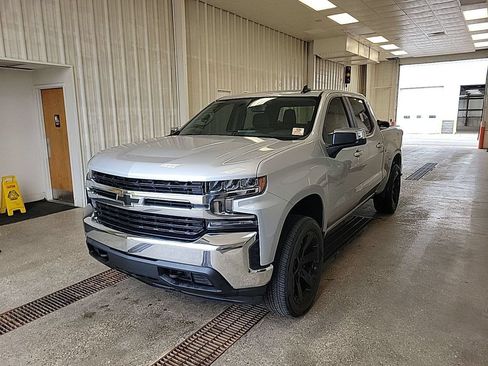 Used 2020 Chevrolet Silverado 1500 LT AWD/4WD image 1