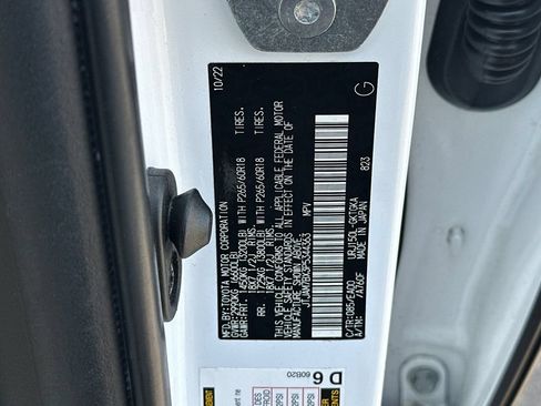 Certified 2023 Lexus GX 460 Premium w/ Premium Package AWD/4WD image 31