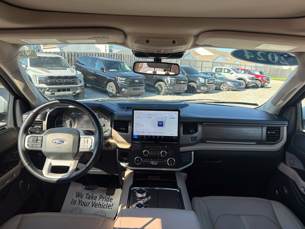 Used 2024 Ford Expedition Max Limited AWD/4WD image 20
