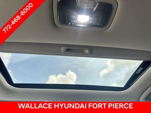 Used 2023 Hyundai Tucson SEL w/ Convenience Package AWD/4WD image 19