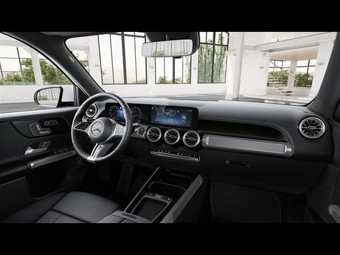 Certified 2026 Mercedes-Benz GLB 250 4MATIC image 41