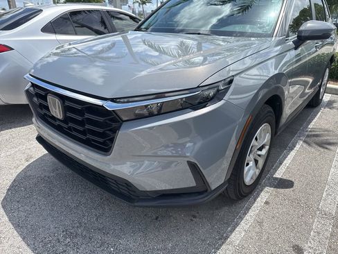 Used 2024 Honda CR-V LX image 2