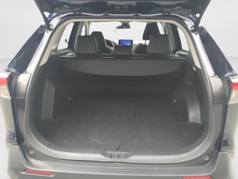 Used 2025 Toyota RAV4 XLE Premium AWD/4WD image 9