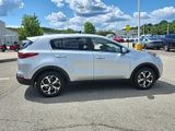 Used 2022 Kia Sportage LX image 2