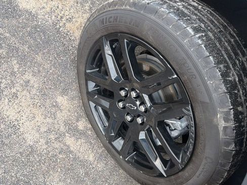 Used 2023 Chevrolet Blazer LT w/ Driver Confidence Package image 9