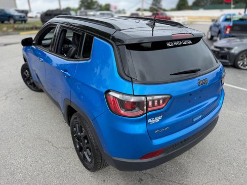 Used 2024 Jeep Compass Latitude w/ Altitude Special Edition AWD/4WD image 18